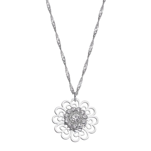 LC Lauren Conrad Jewelry - LC Lauren Conrad Openwork Flower Pendant Necklace